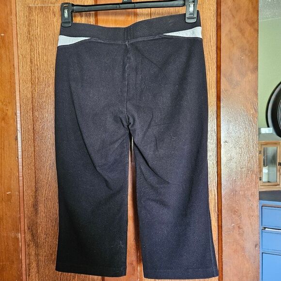 FILA Sport Women's Black Long Shorts Capri Pants Size Small – Workout Shorts - Picture 2 of 9